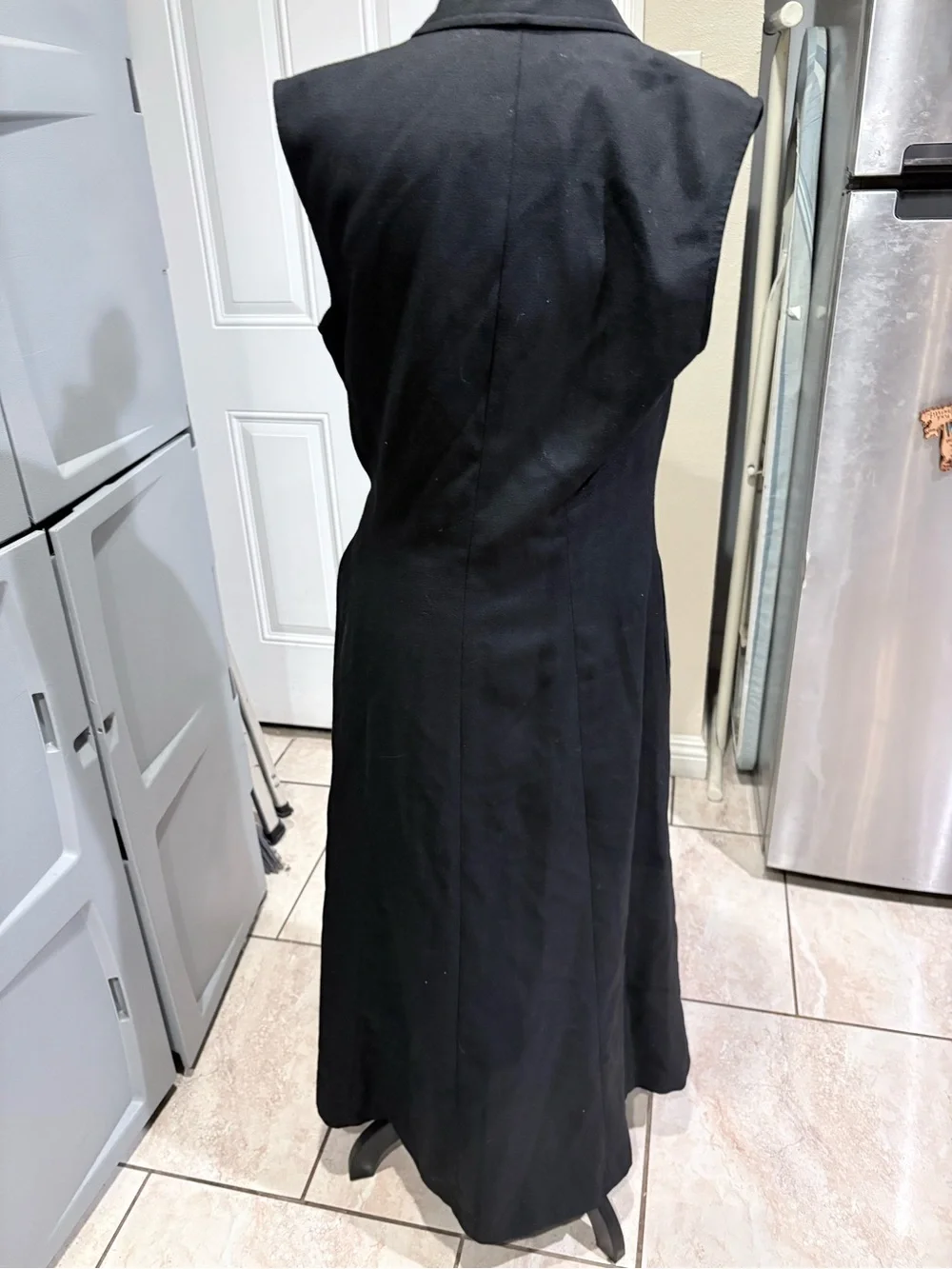 Kasper Black Sleeveless Button-Front Midi Dress